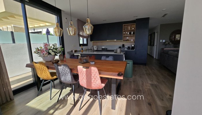 Te koop - Huis - Vrijstaande Villa - Los Montesinos - Los Montesinos Centro