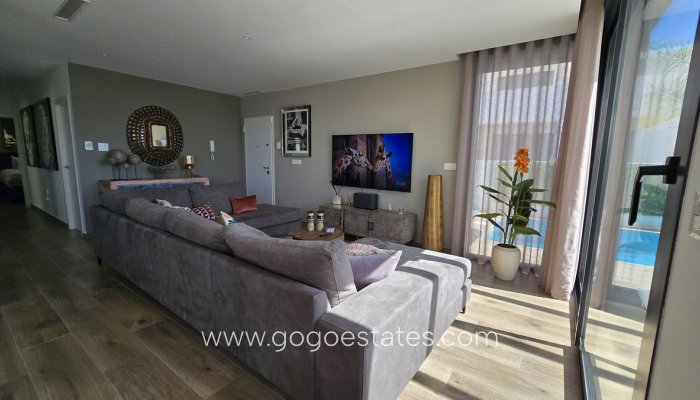 Te koop - Huis - Vrijstaande Villa - Los Montesinos - Los Montesinos Centro