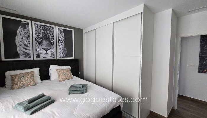 Te koop - Huis - Vrijstaande Villa - Los Montesinos - Los Montesinos Centro