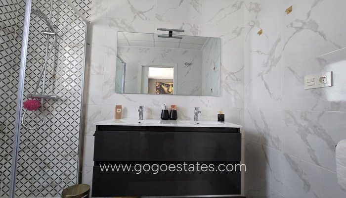 Te koop - Huis - Vrijstaande Villa - Los Montesinos - Los Montesinos Centro