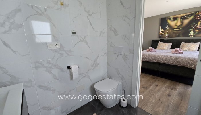 Te koop - Huis - Vrijstaande Villa - Los Montesinos - Los Montesinos Centro