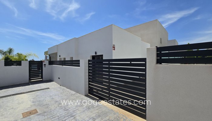 Te koop - Huis - Vrijstaande Villa - Los Montesinos - Los Montesinos Centro