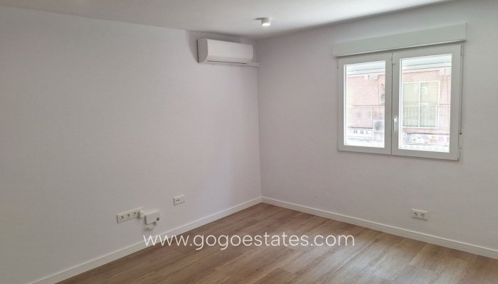 Te koop - Appartement - Appartement op de middelste verdieping - Benidorm - Benidorm Centro