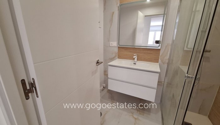 Te koop - Appartement - Appartement op de middelste verdieping - Benidorm - Benidorm Centro