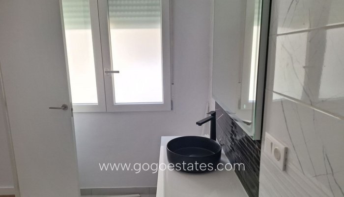 Te koop - Appartement - Appartement op de middelste verdieping - Benidorm - Benidorm Centro