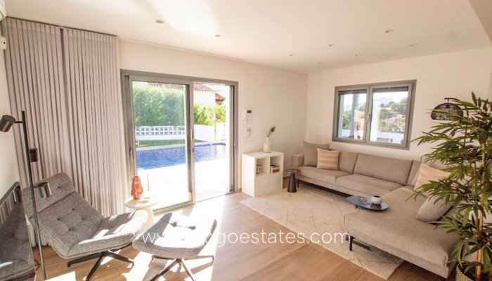 Te koop - Huis - Vrijstaande Villa - Benissa - La Fustera