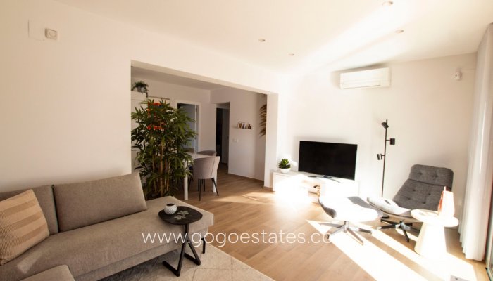 Te koop - Huis - Vrijstaande Villa - Benissa - La Fustera