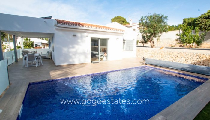 Te koop - Huis - Vrijstaande Villa - Benissa - La Fustera