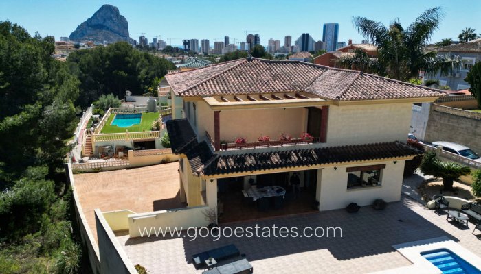 Te koop - Huis - Vrijstaande Villa - Calpe - Calpe Centro