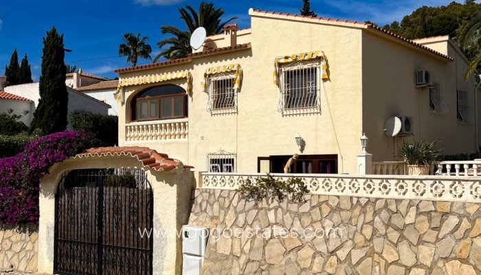 Te koop - Huis - Vrijstaande Villa - Calpe - Calpe Centro