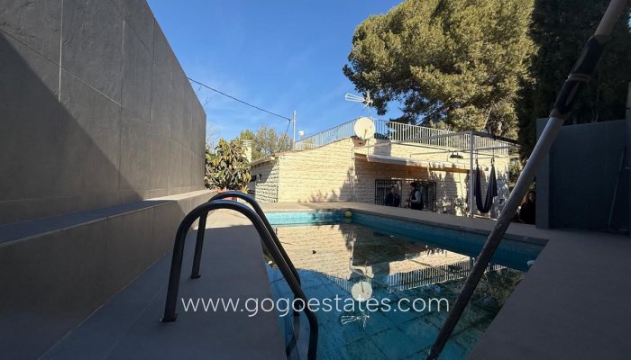 Te koop - Huis - Finca - Cortijo - Elda - Elda Centro