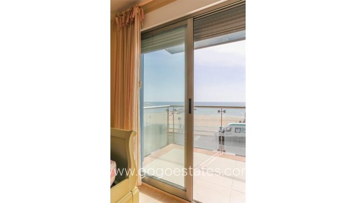 Resale - Apartment - Middle Floor Apartment - Torrevieja - Torrevieja Centro