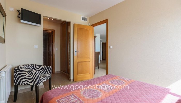 Resale - Apartment - Middle Floor Apartment - Torrevieja - Torrevieja Centro