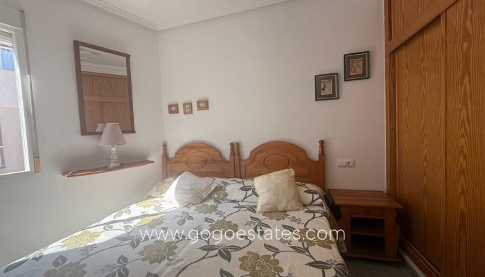 Te koop - Appartement - Appartement op de middelste verdieping - Torrevieja - Torrevieja Centro