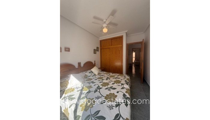 Te koop - Appartement - Appartement op de middelste verdieping - Torrevieja - Torrevieja Centro