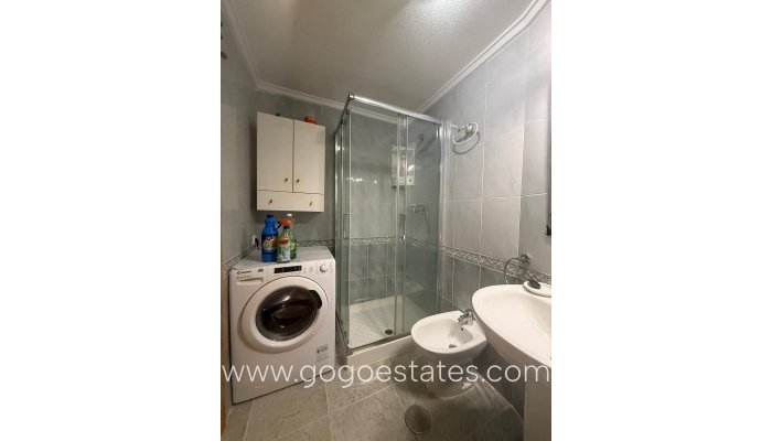 Te koop - Appartement - Appartement op de middelste verdieping - Torrevieja - Torrevieja Centro