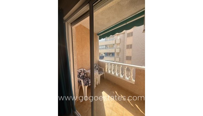 Te koop - Appartement - Appartement op de middelste verdieping - Torrevieja - Torrevieja Centro