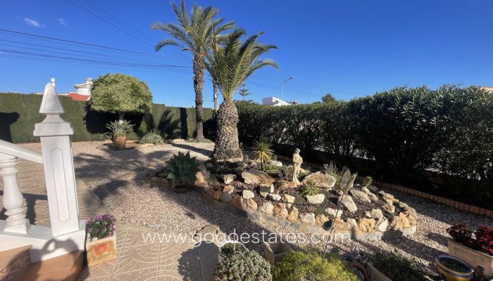 Te koop - Huis - Vrijstaande Villa - Rojales - Quesada