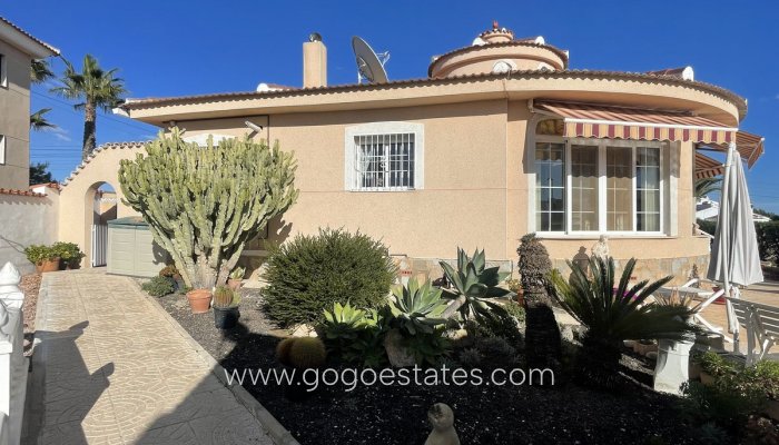 Te koop - Huis - Vrijstaande Villa - Rojales - Quesada