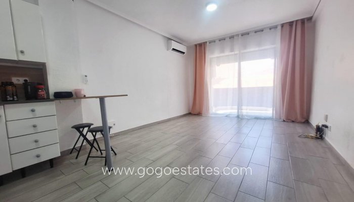 Te koop - Appartement - Appartement op de middelste verdieping - Torrevieja - Playa del Cura