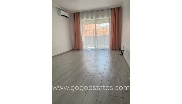 Te koop - Appartement - Appartement op de middelste verdieping - Torrevieja - Playa del Cura