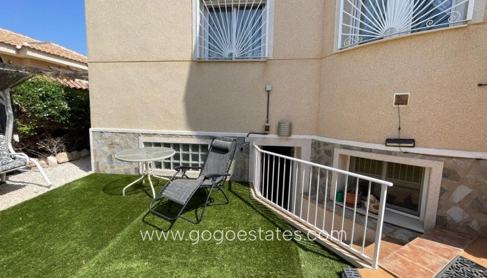 Te koop - Huis - Vrijstaande Villa - Rojales - Quesada