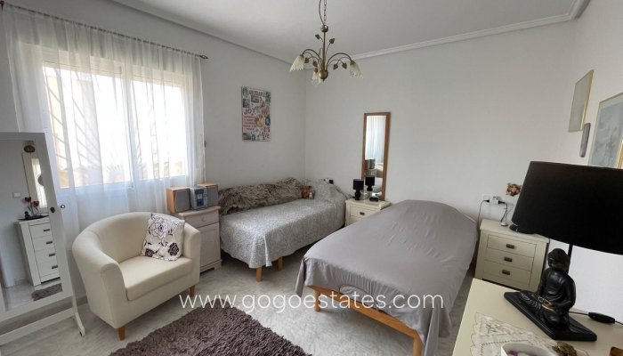 Te koop - Huis - Vrijstaande Villa - Rojales - Quesada