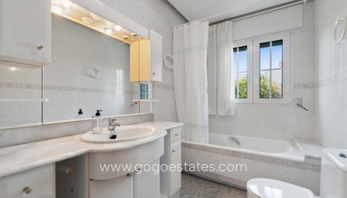 Te koop - Huis - Vrijstaande Villa - Torrevieja - La veleta