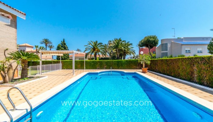 Te koop - Huis - Vrijstaande Villa - Torrevieja - La veleta