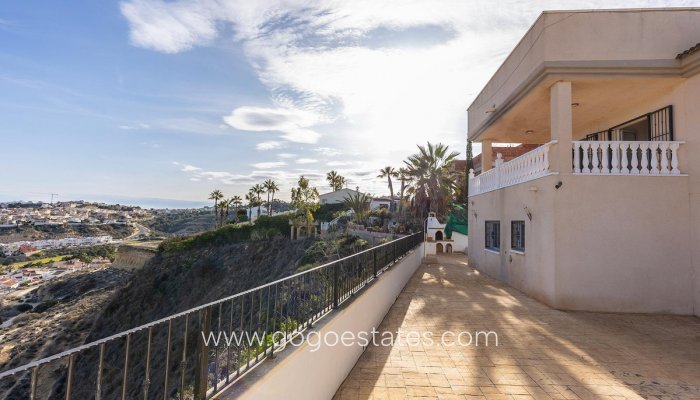 Te koop - Huis - Vrijstaande Villa - Rojales - Rojales Centro