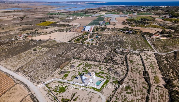 Te koop - Huis - Vrijstaande Villa - San Fulgencio - La Marina