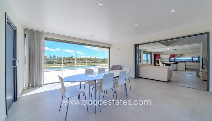 Te koop - Huis - Vrijstaande Villa - San Fulgencio - La Marina