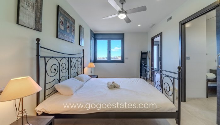 Te koop - Huis - Vrijstaande Villa - San Fulgencio - La Marina