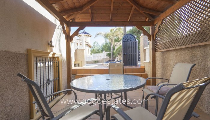 Te koop - Huis - Vrijstaande Villa - Orihuela - Villamartin