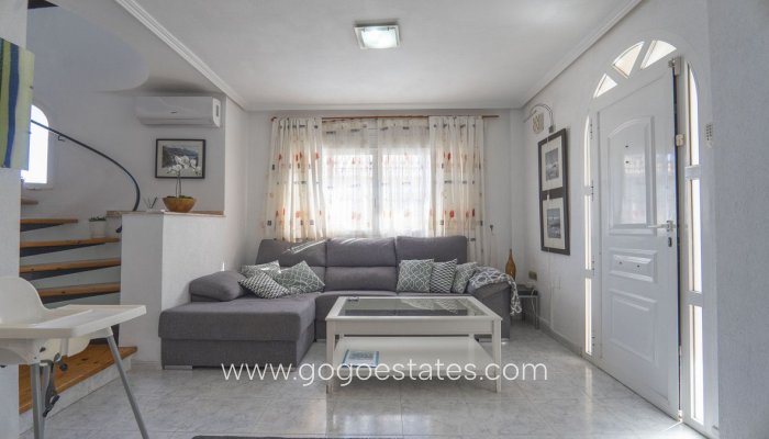 Te koop - Huis - Vrijstaande Villa - Orihuela - Villamartin