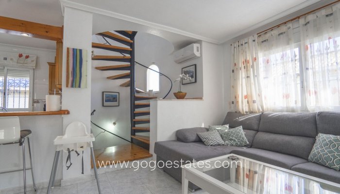 Te koop - Huis - Vrijstaande Villa - Orihuela - Villamartin