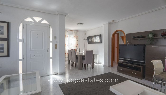 Te koop - Huis - Vrijstaande Villa - Orihuela - Villamartin