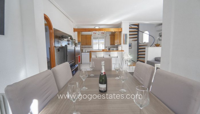 Te koop - Huis - Vrijstaande Villa - Orihuela - Villamartin