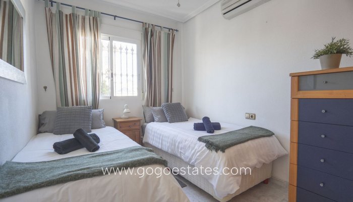 Te koop - Huis - Vrijstaande Villa - Orihuela - Villamartin