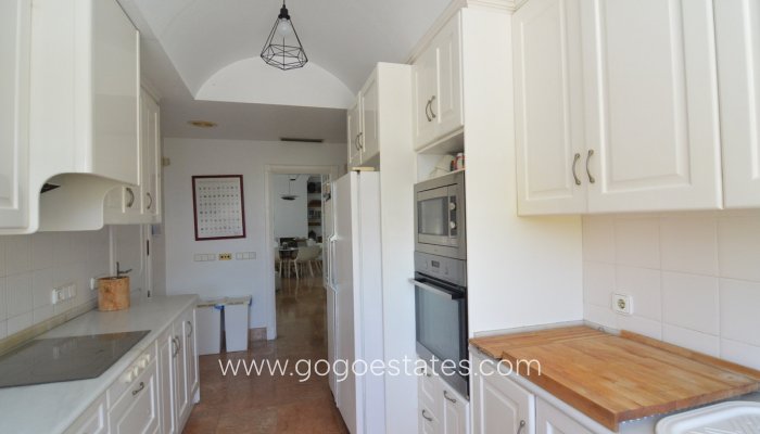 Te koop - Huis - Vrijstaande Villa - Torrevieja - Torrevieja Centro