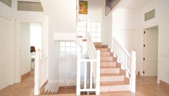 Te koop - Huis - Vrijstaande Villa - Torrevieja - Torrevieja Centro