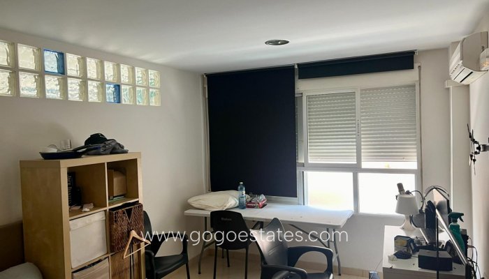 Te koop - Commercieel - Kantoor - Orihuela - Orihuela Centro