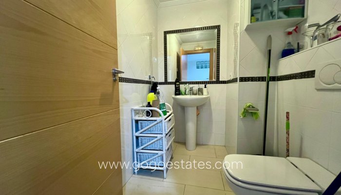 Te koop - Commercieel - Kantoor - Orihuela - Orihuela Centro