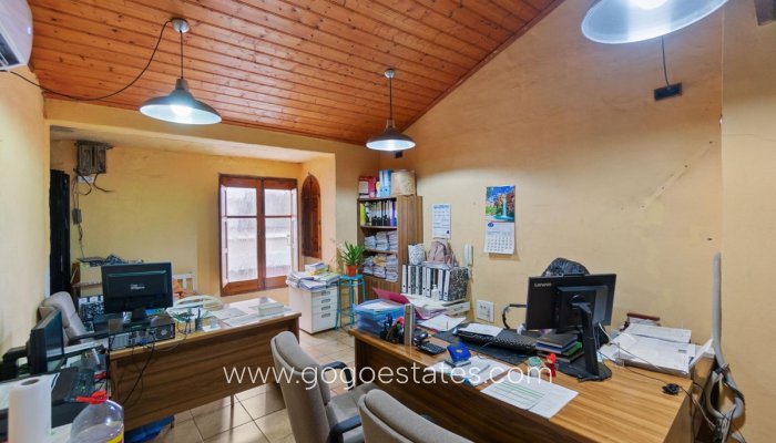 Te koop - Commercieel - Overig - Torrevieja - Playa del Cura