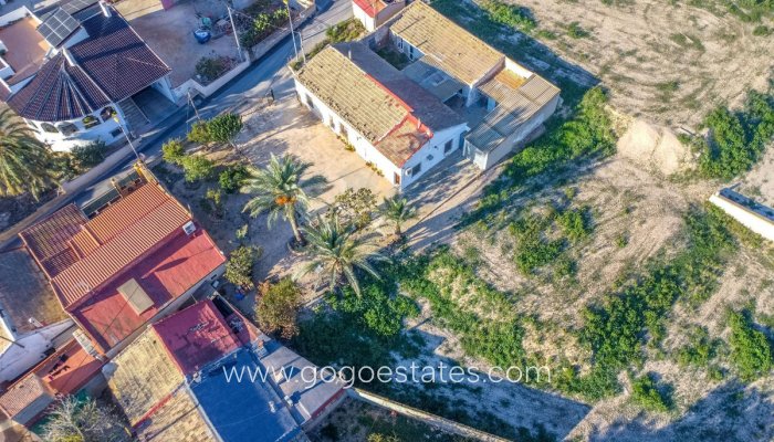 Te koop - Huis - Finca - Cortijo - Orihuela - Orihuela Centro