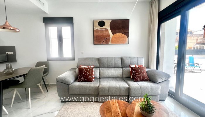 Te koop - Huis - Vrijstaande Villa - Torrevieja - LA SIESTA