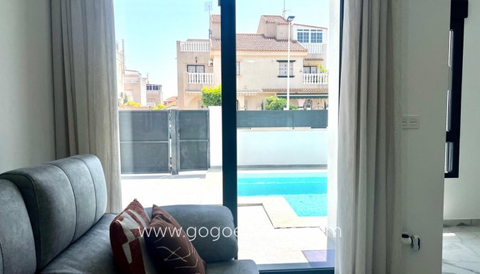 Te koop - Huis - Vrijstaande Villa - Torrevieja - LA SIESTA