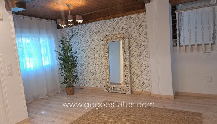 Te koop - Huis - Vrijstaande Villa - Orihuela - Orihuela Centro