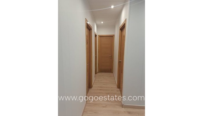 Te koop - Huis - Vrijstaande Villa - Orihuela - Orihuela Centro