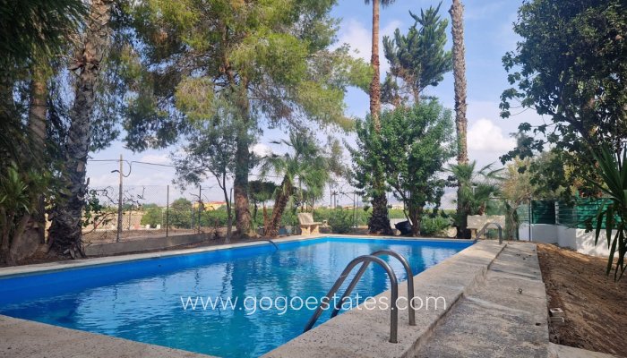 Te koop - Huis - Vrijstaande Villa - Orihuela - Orihuela Centro